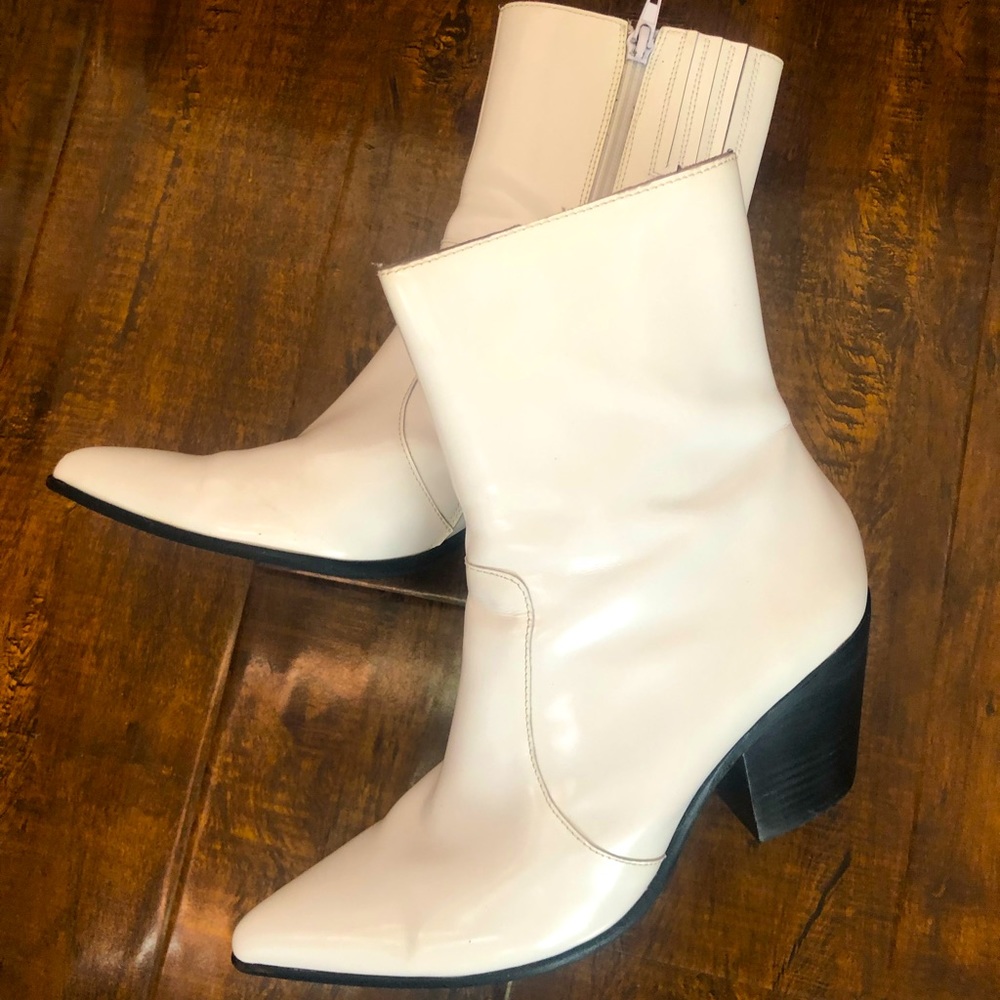 Jeffrey Campbell White Patent Leather Cowboy Style Boots -Size 8.5
